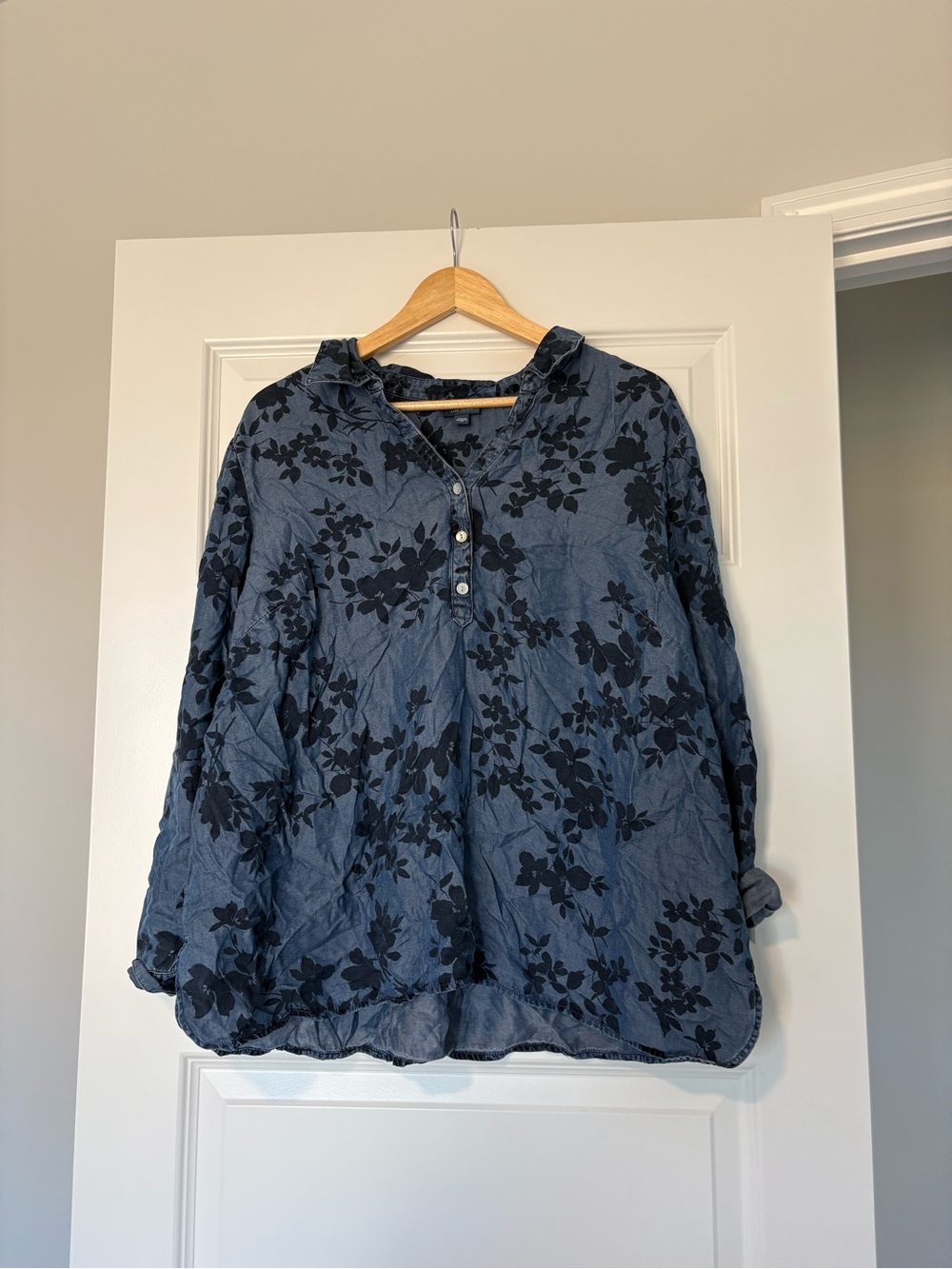 J. Jill Denim Blue Floral Button Henley Top Women’s Size XL